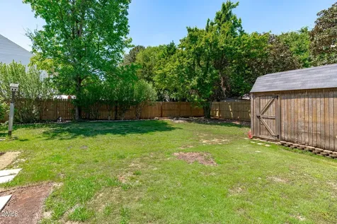 512 Lee Street Holly Springs NC 27540