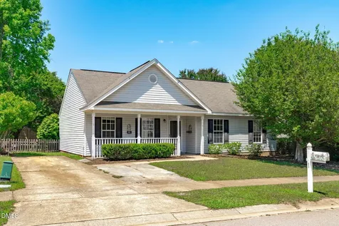 512 Lee Street Holly Springs NC 27540