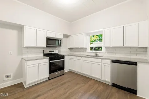 409 Peele Street Burlington NC 27215