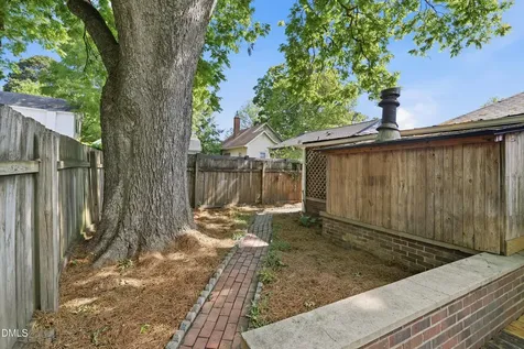 409 Peele Street Burlington NC 27215