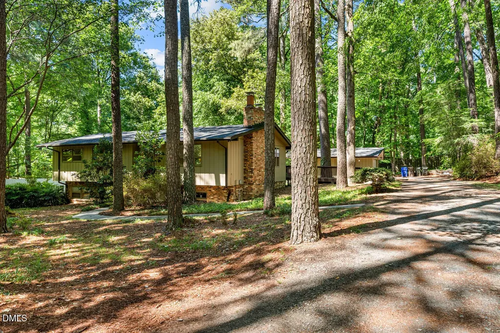 404 Morgan Creek Road Chapel Hill NC 27517