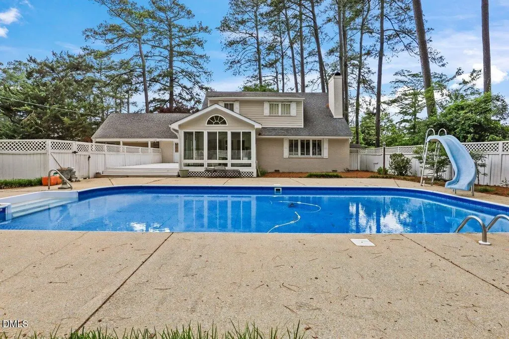 1105 S Vermont Street Smithfield NC 27577