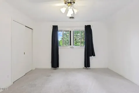 1105 S Vermont Street Smithfield NC 27577