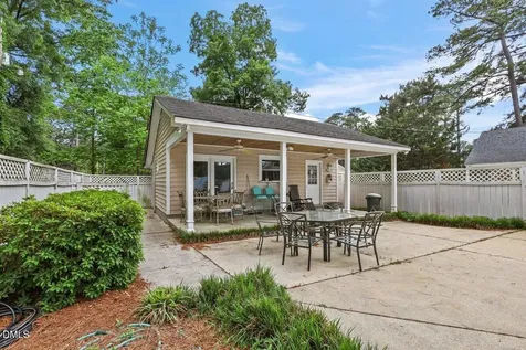 1105 S Vermont Street Smithfield NC 27577