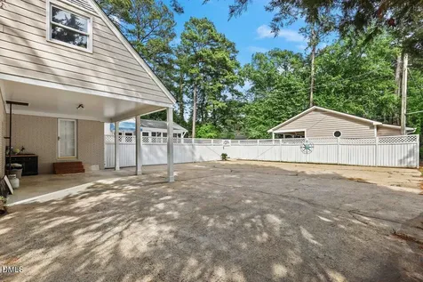 1105 S Vermont Street Smithfield NC 27577