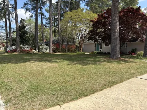 1105 S Vermont Street Smithfield NC 27577