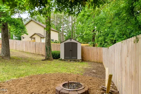 16 Meadowcrest Drive Durham NC 27703