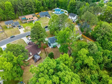 16 Meadowcrest Drive Durham NC 27703