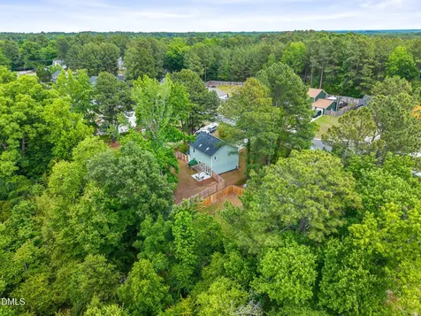 16 Meadowcrest Drive Durham NC 27703