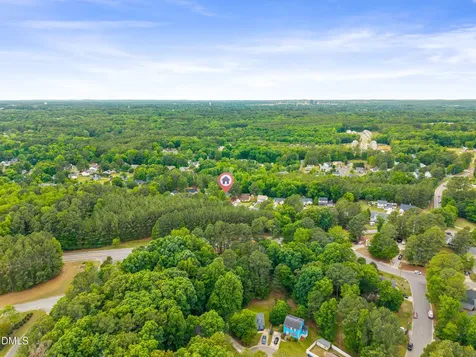 16 Meadowcrest Drive Durham NC 27703