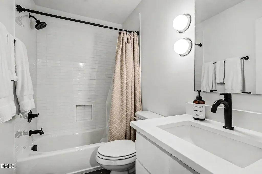 621 S Franklin Street Wake Forest NC 27587