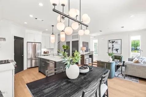 411 Chatham View Road Cary NC 27511