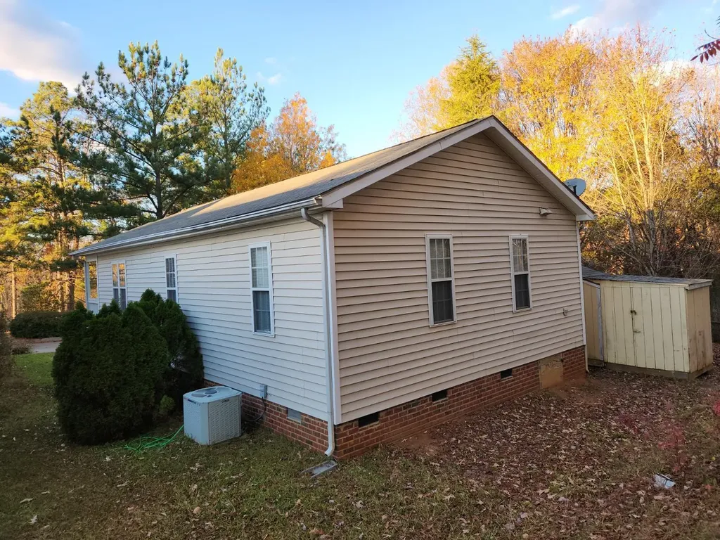 860 Darby Street Raleigh NC 27610