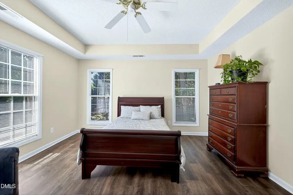 8301 Amber Leaf Court Raleigh NC 27612