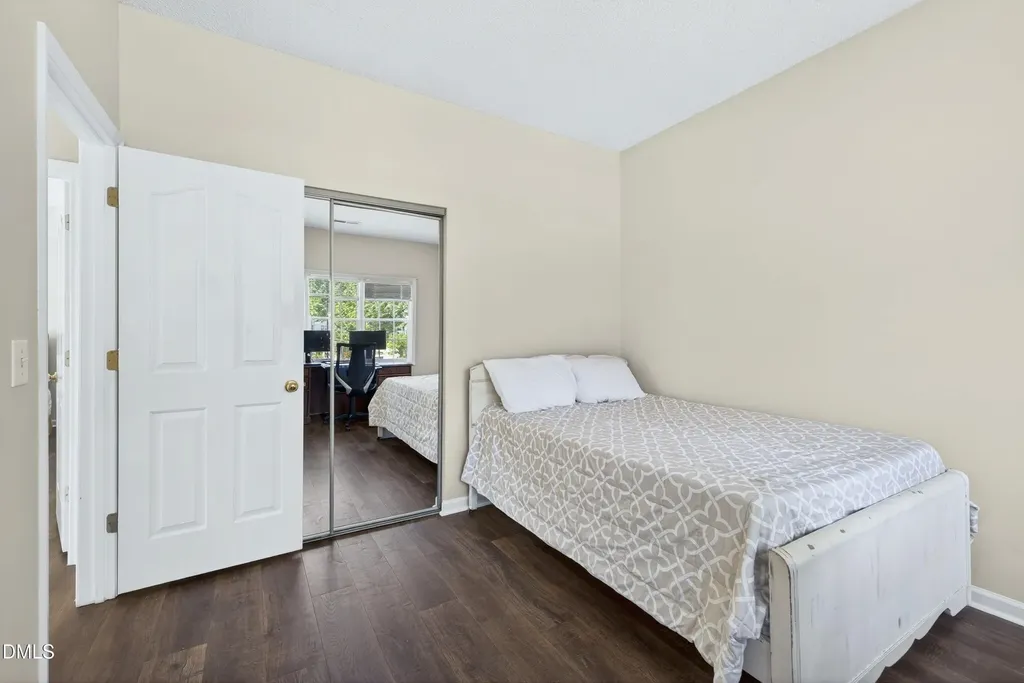 8301 Amber Leaf Court Raleigh NC 27612