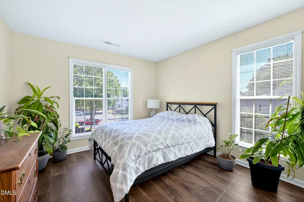 8301 Amber Leaf Court Raleigh NC 27612