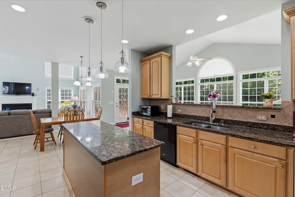 7709 Kensington Manor Wake Forest NC 27587