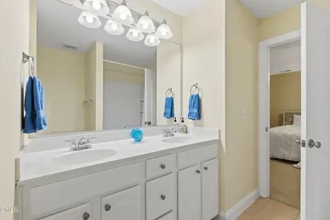 7709 Kensington Manor Wake Forest NC 27587