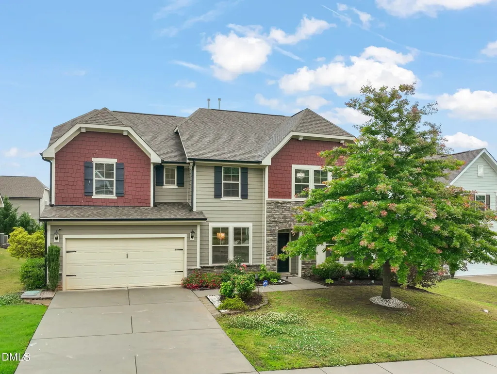 27 Needham Lane Clayton NC 27527