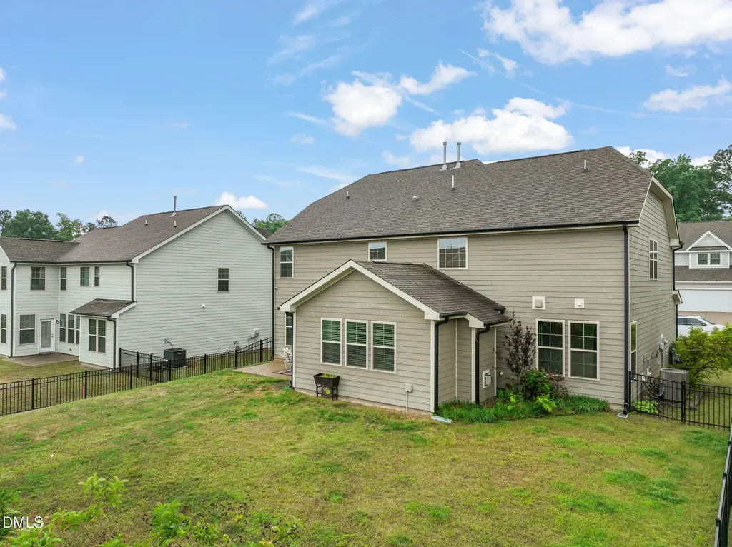 27 Needham Lane Clayton NC 27527