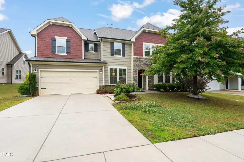 27 Needham Lane Clayton NC 27527