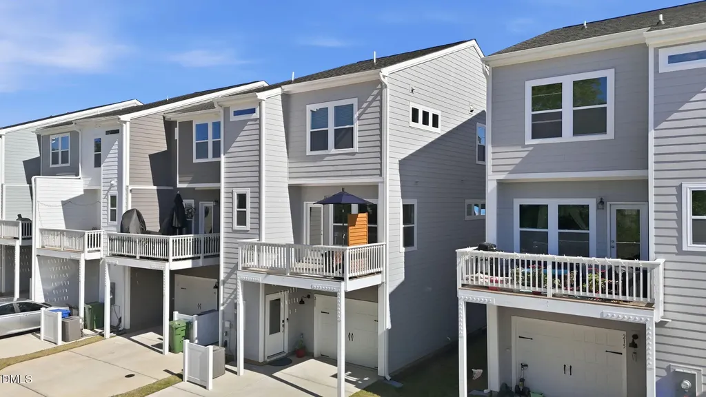 211 Pond View Court Fuquay Varina NC 27526