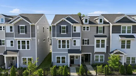 211 Pond View Court Fuquay Varina NC 27526