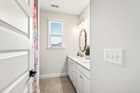 1008 Manchaca Loop Apex NC 27539