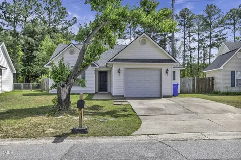 862 Nighthawk Place Fayetteville NC 28314