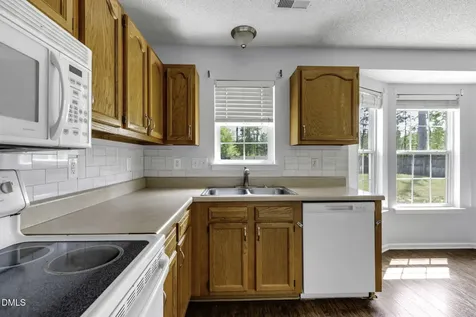 862 Nighthawk Place Fayetteville NC 28314