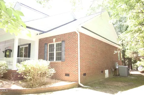 1102 Falling Stream Sanford NC 27332
