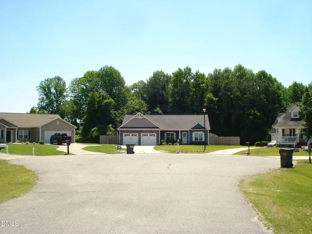 167 Courtney Lane Dunn NC 28334