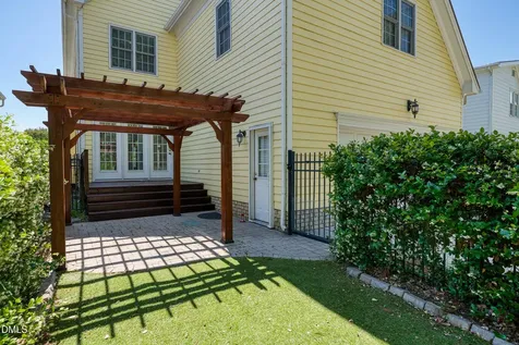 517 Commons Walk Circle Cary NC 27519