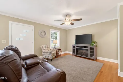 326 Wheat Street Kinston NC 28504