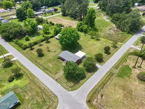 326 Wheat Street Kinston NC 28504
