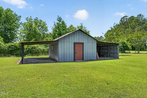 326 Wheat Street Kinston NC 28504