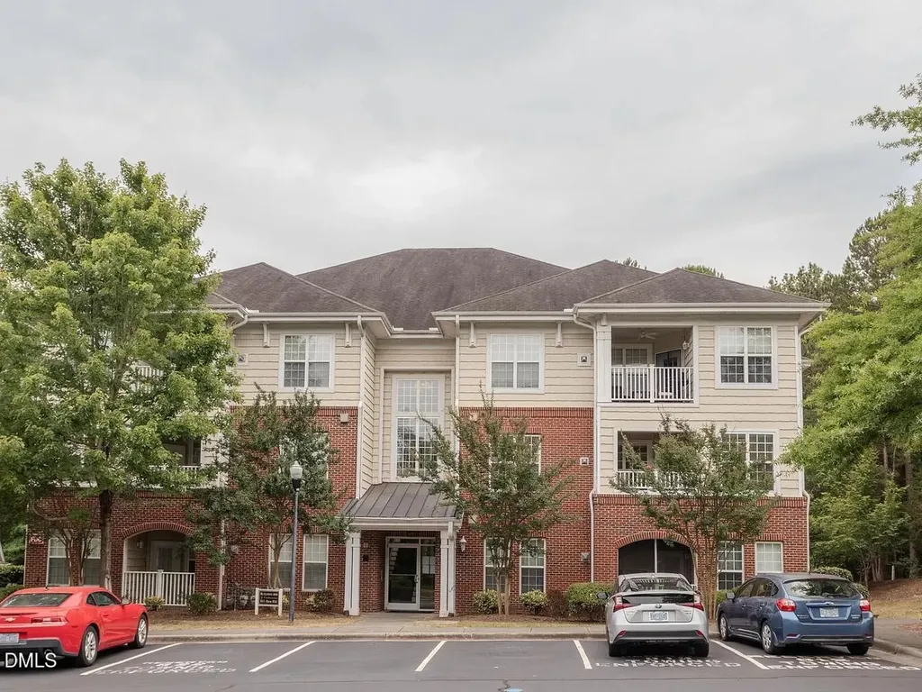 822 Providence Glen Drive Chapel Hill NC 27514