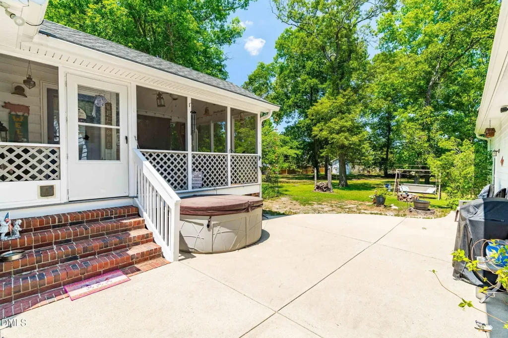 2012 Southfort Drive Garner NC 27529