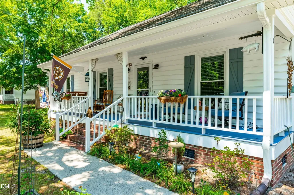 2012 Southfort Drive Garner NC 27529