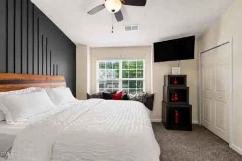281 Malamute Lane Greensboro NC 27407