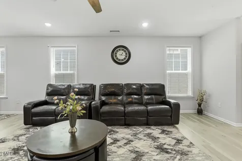 1662 Wilde Bend Apex NC 27523