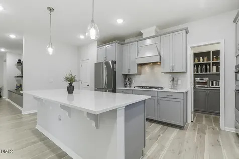 1662 Wilde Bend Apex NC 27523