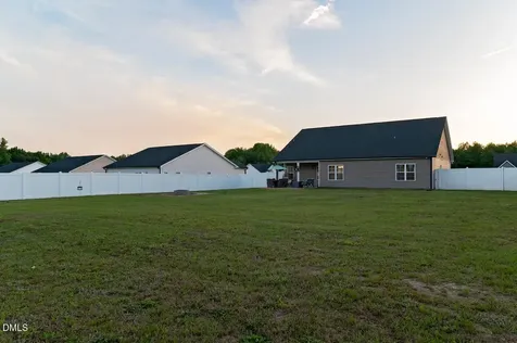 81 Rolling Pasture Way Sanford NC 27332