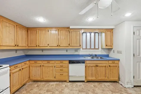 2650 Hyde Street Burlington NC 27217