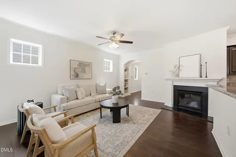 2820 Haw River Trail Apex NC 27502