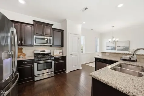 2820 Haw River Trail Apex NC 27502