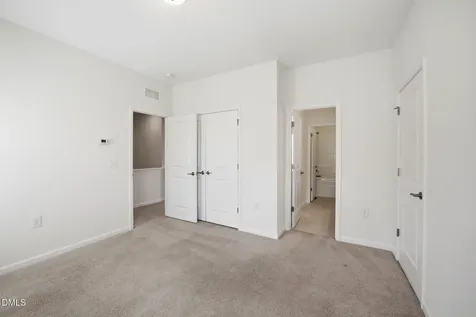 2820 Haw River Trail Apex NC 27502