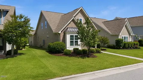 2820 Haw River Trail Apex NC 27502
