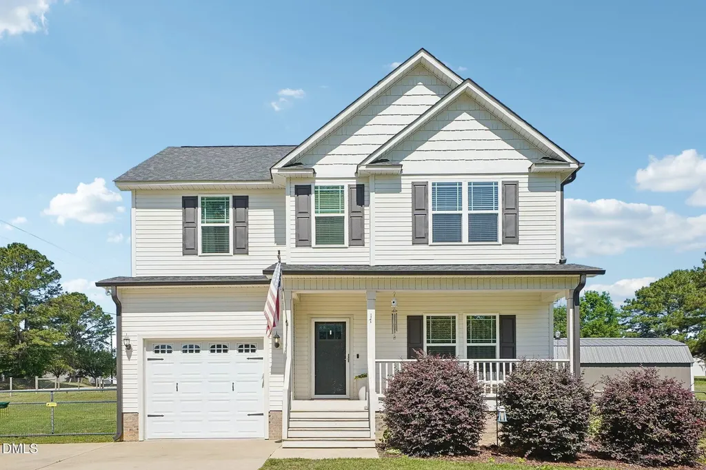 17 Fields Way Coats NC 27521