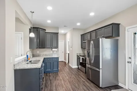 17 Fields Way Coats NC 27521